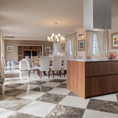 Lea Borghetto Villa *